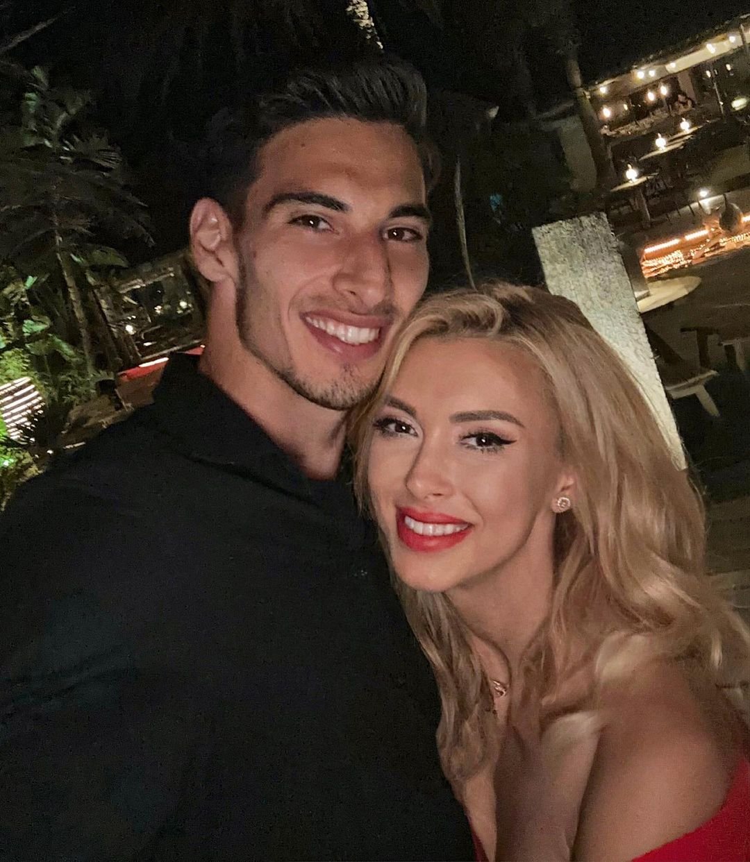 Andreea Bălan, apariție super sexy alături de Victor Cornea. Cum au fost surprinși cei doi amorezi
